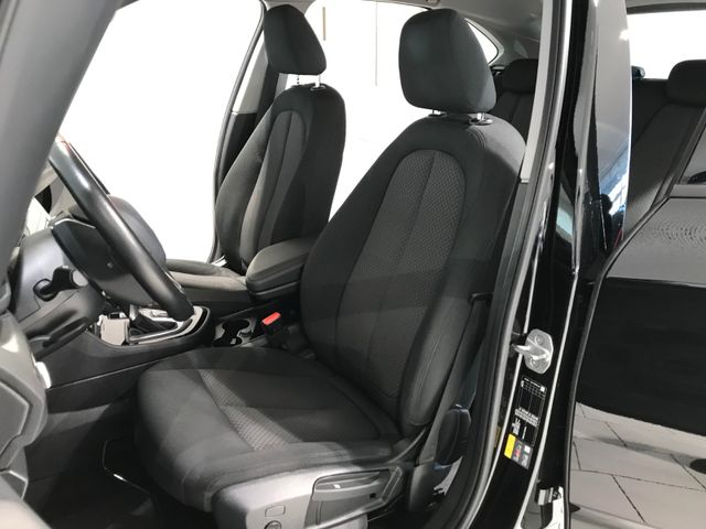 BMW Active Tourer 225xe KLIMA LED NAV PDC SHZ TEMP