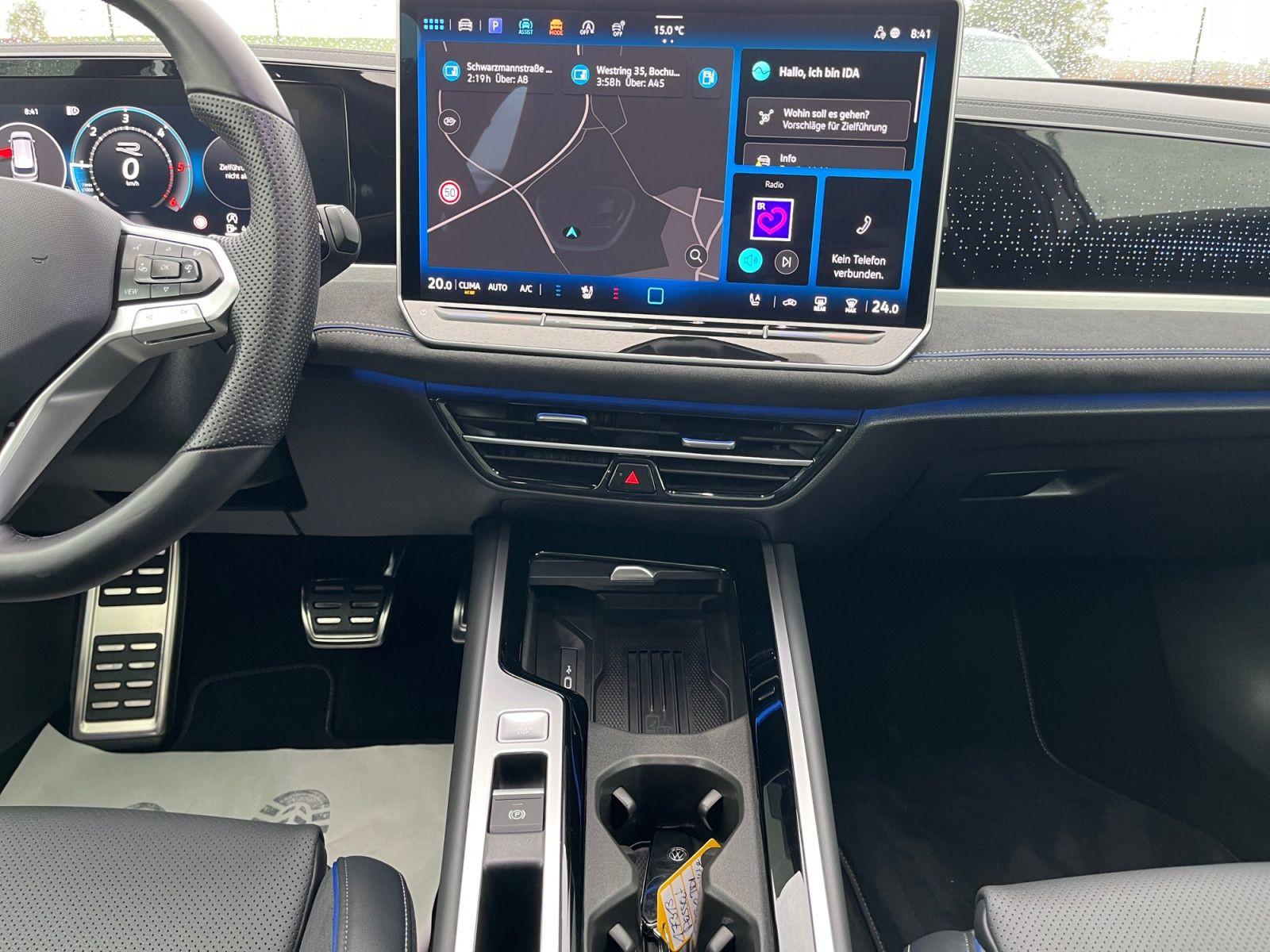 Volkswagen Passat Variant 2.0TDI R-Line DSG AHK Leder Pano 