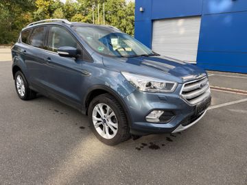 Ford Kuga - 1