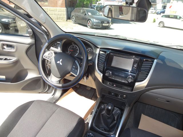 Fahrzeugabbildung Mitsubishi L 200 Plus Club Cab 4x4/AHK-3.500kg/1.Hd/Hardtop