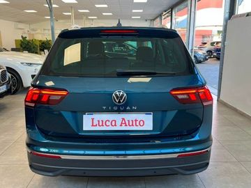 Volkswagen Tiguan - 5