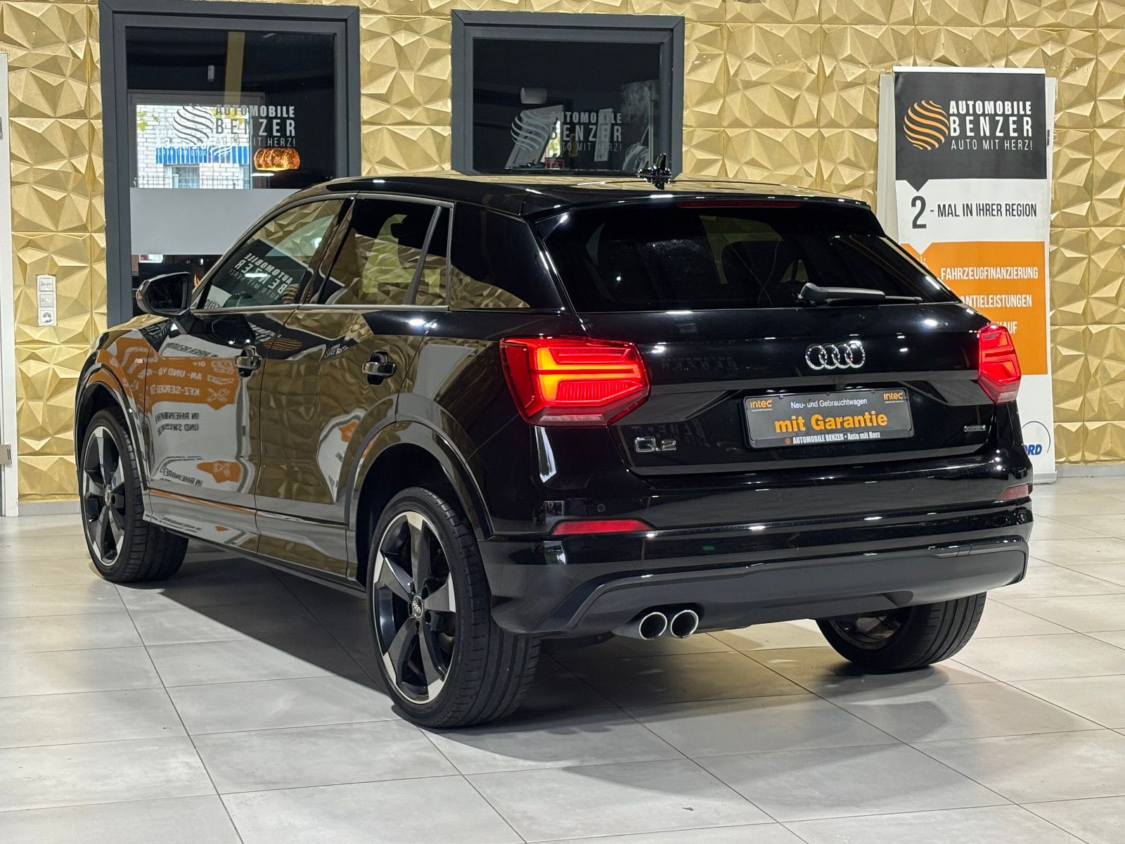 Fahrzeugabbildung Audi Q2 quattro sport/S-LINE/HEAD-UP/KAMERA/B&O