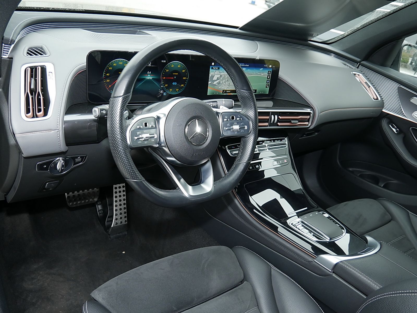 Mercedes-Benz EQC 400 4M AMG+MEMORY+SCHIEBEDACH+AHK+360°KAMERA foto 10
