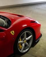 Ferrari F8 Tributo Coupé DCT - - Ferrari F8: Coupe