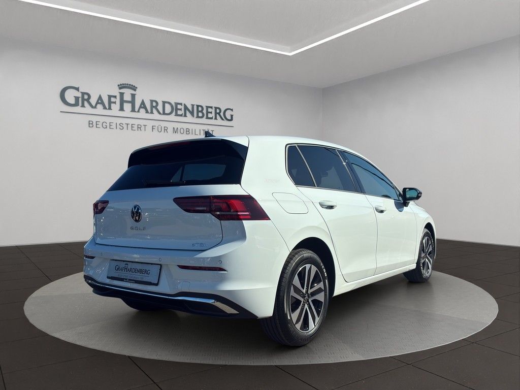 Volkswagen Golf VIII Lim. 1.5 eTSI Energy ACC RFK NAVI foto 6