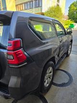 Toyota Land Cruiser 2.8 D-4D - - Toyota Land Cruiser mit Diesel-Antrieb: Geländewagen, 4.2