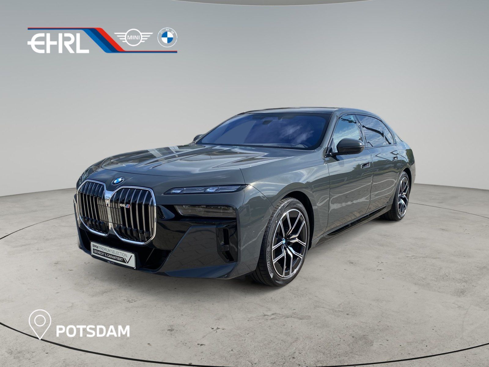 BMW 740d xDrive M-PAKET / STANDHEIZUNG AUTOBAHNASS.