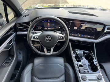 Bild 7 VW Touareg R-Line 3.0 V6 TDI 4M Aut. Leder Pano-SD