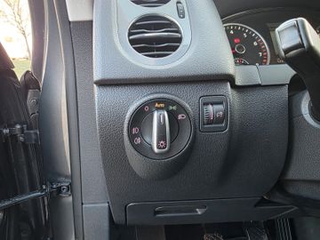 Volkswagen Tiguan - 12