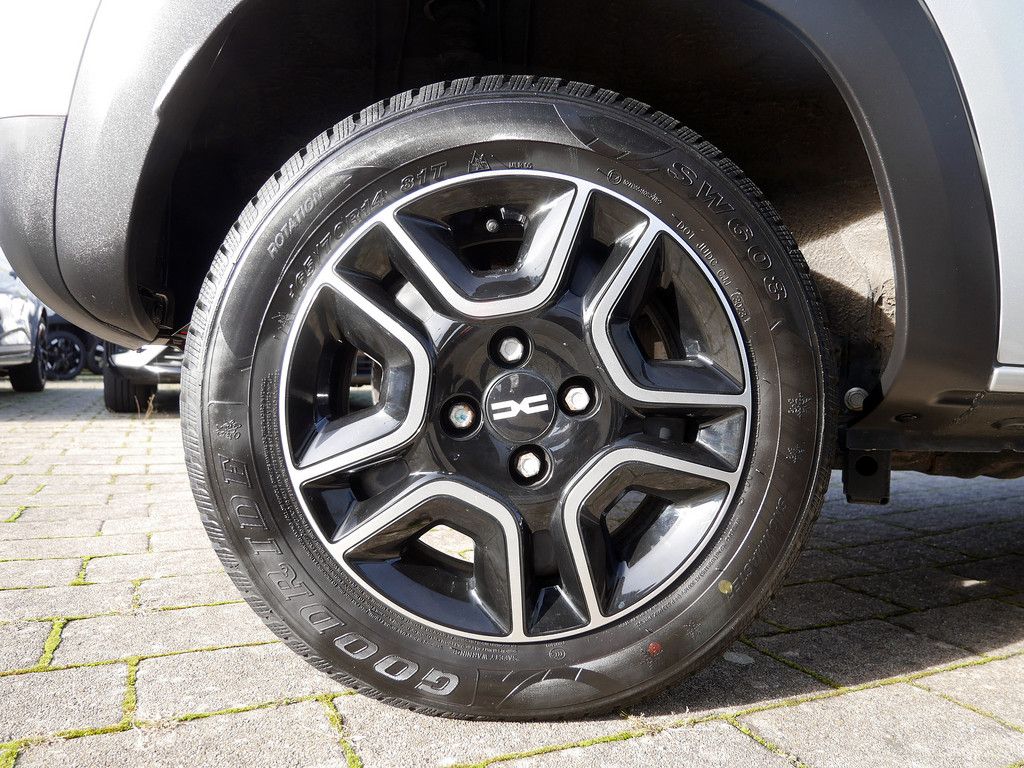 Fahrzeugabbildung Dacia Spring Essential KLIMA PDC RÜCKFAHRKAMERA NAVI