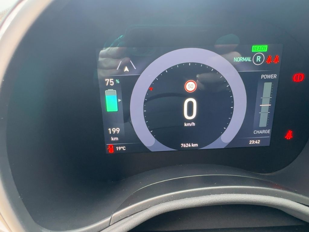 Fahrzeugabbildung Fiat 500e Elektro, 42kWh, Keyless, Android Auto/CarPl