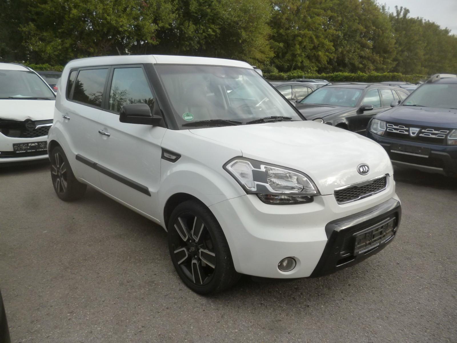 Kia Soul White Collection