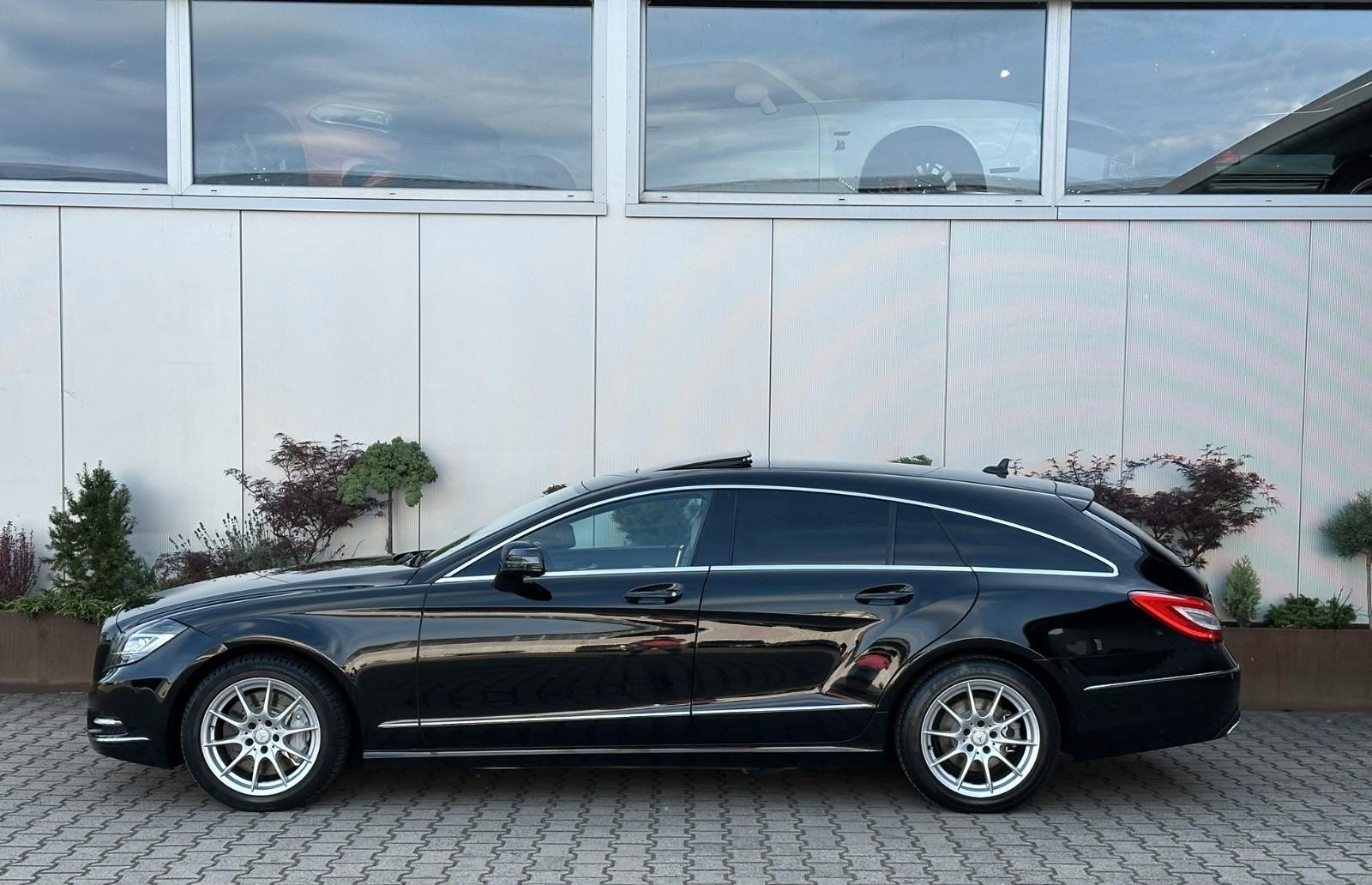 Mercedes-Benz CLS Shooting Brake 350 CDI V6 265 ch BVA 4Matic / Cuir / Sièges massants / Toit ouvrant / Suspension pneumatique