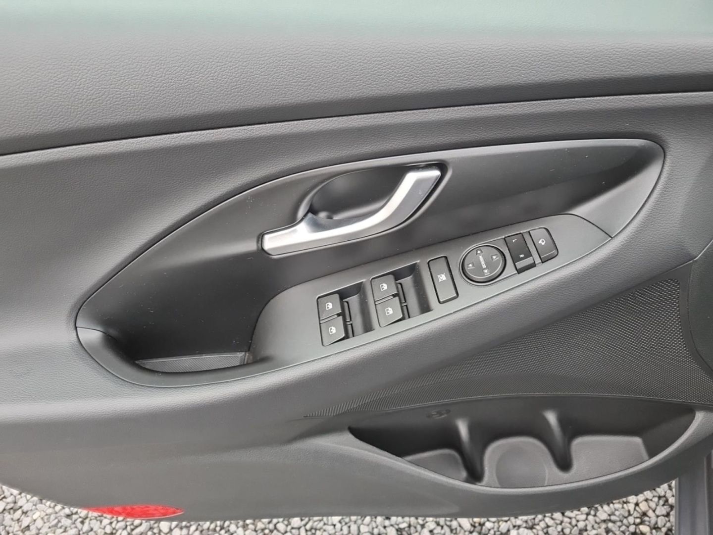 Fahrzeugabbildung Hyundai i30 Advantage 1.5 T-GDI 48V AUT. +ALLWETTER+PANO