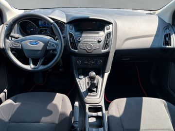 Ford Focus - 12