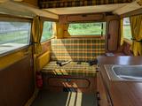 Volkswagen VW Bus T2b Westfalia Berlin - Volkswagen T2: Kleinbus, T2b