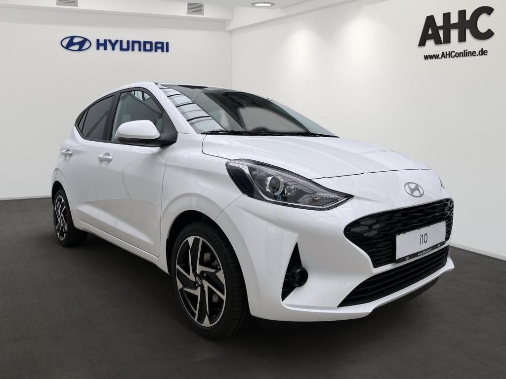 Fahrzeugabbildung Hyundai i10 1.2 Benzin M/T Prime KlimaA Navi SpurH PDC