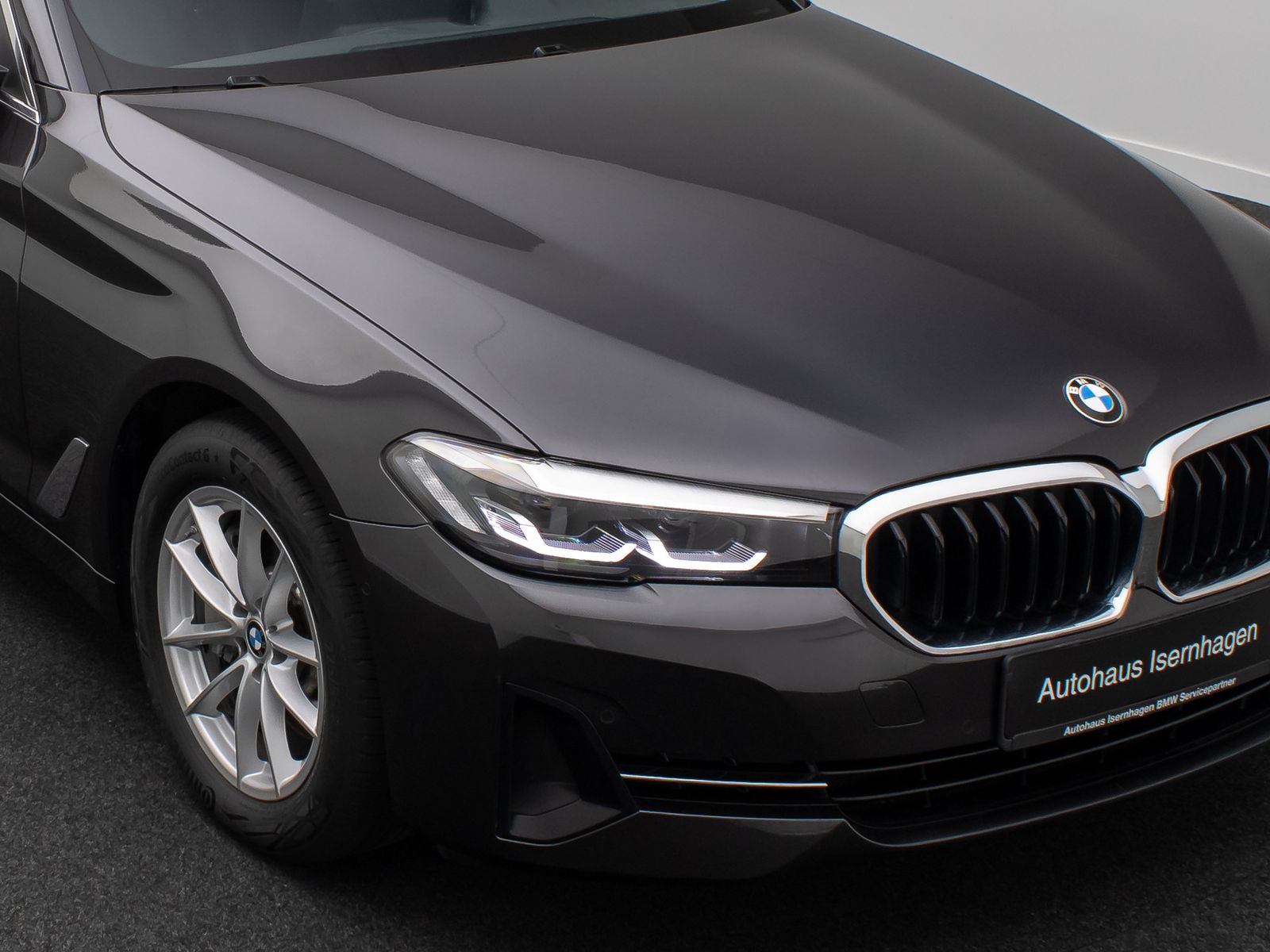 Fahrzeugabbildung BMW 530i DriveAss Alarm DAB Kamera CoickpitPro WLAN