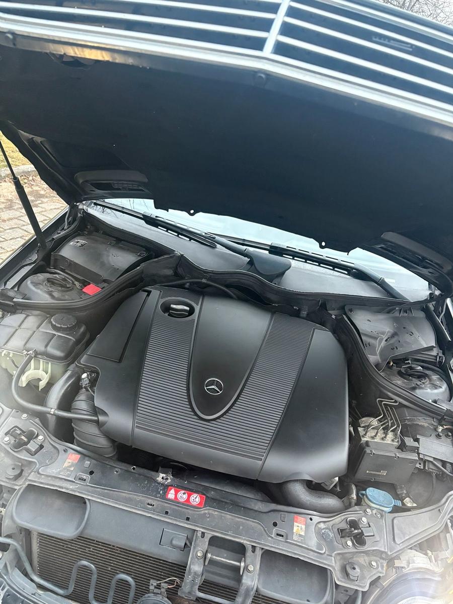 Mercedes-Benz C220 2006 — photo 12