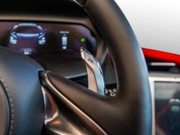 صورة 10 لـ 2024 Mclaren 750S
