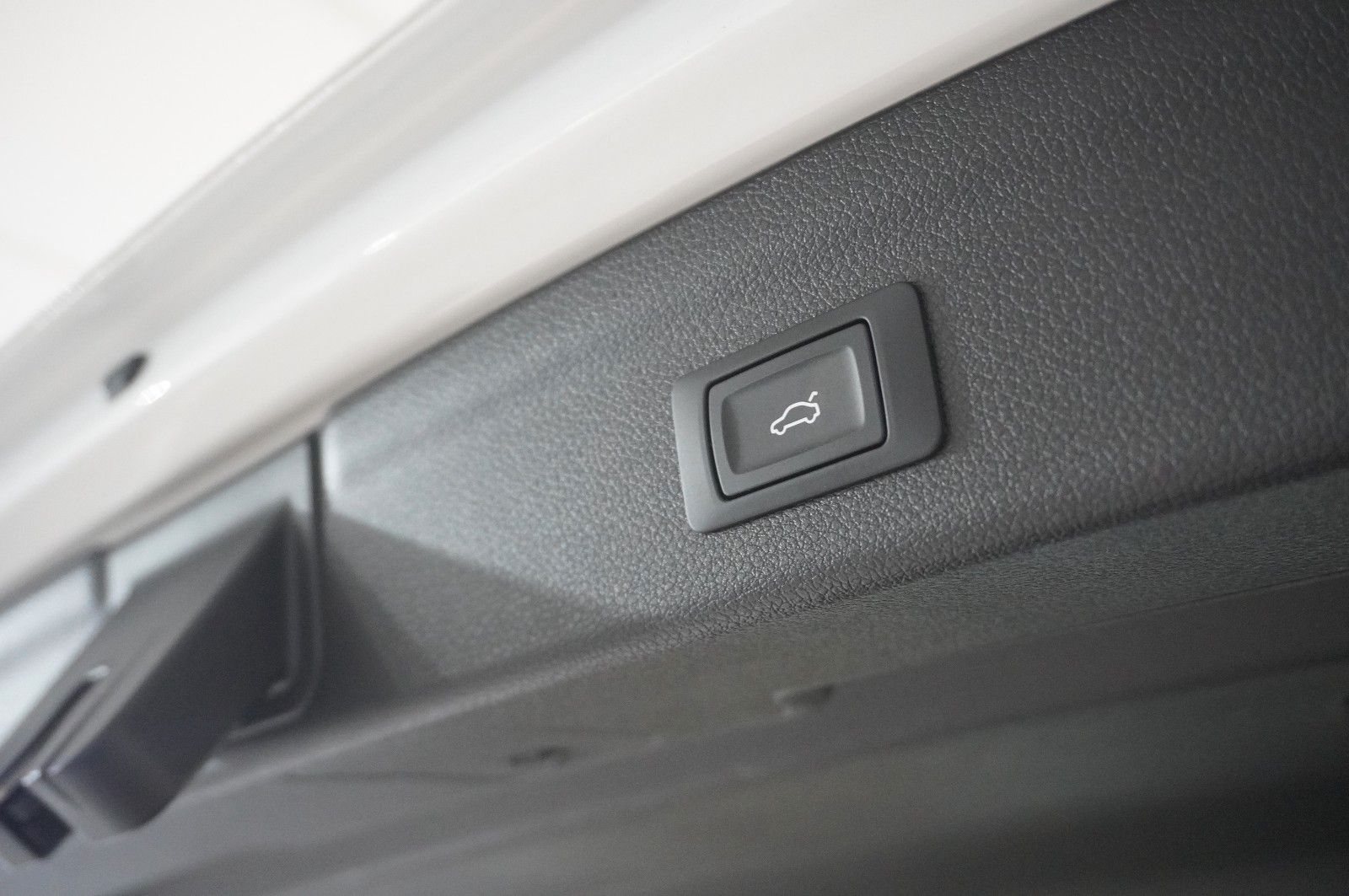 Fahrzeugabbildung Audi Q3 35 TFSI ADVANCED S-TRONIC NAVI/LED/VIRTU/DAB+