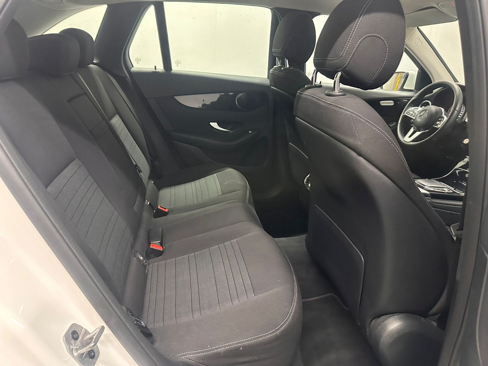 Fahrzeugabbildung Mercedes-Benz GLC 200 d 4MATIC Autom.*PANORAMA*CARPLAY*