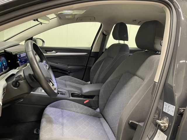 Golf VIII Variant Life 2.0 TDI DSG SHZ APP LED