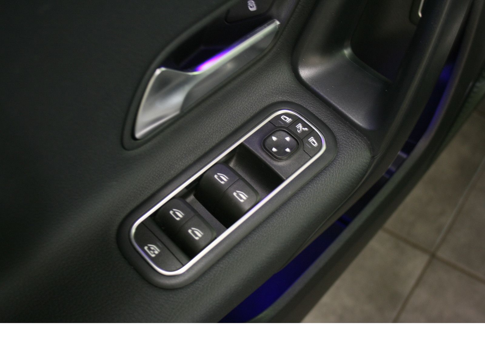 Fahrzeugabbildung Mercedes-Benz A 180 Style Limousine *LED*Kamera*17´´*Sound*Tot
