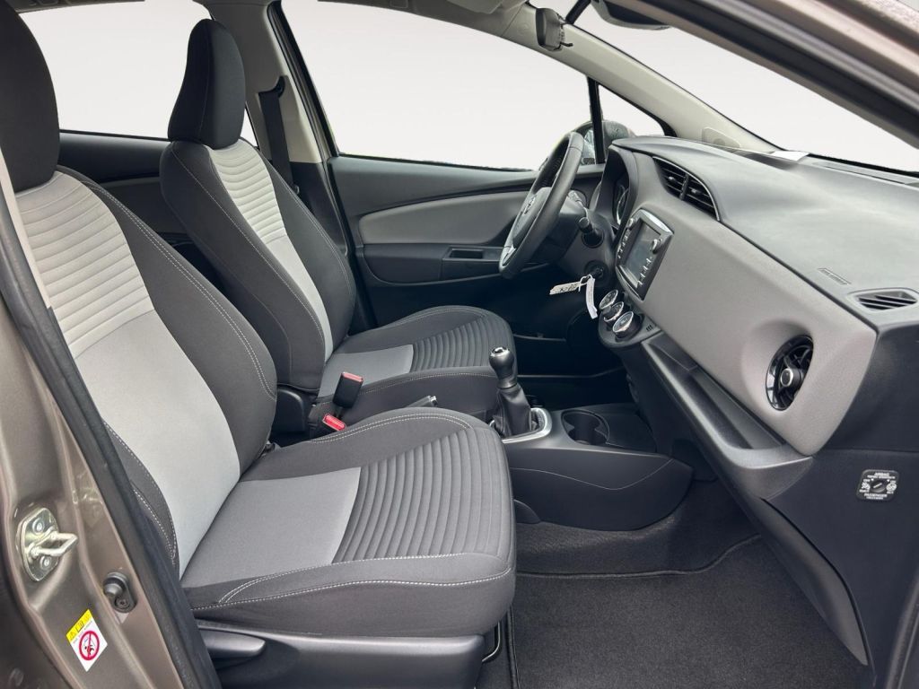 Fahrzeugabbildung Toyota Yaris 1.0 VVT-i Comfort