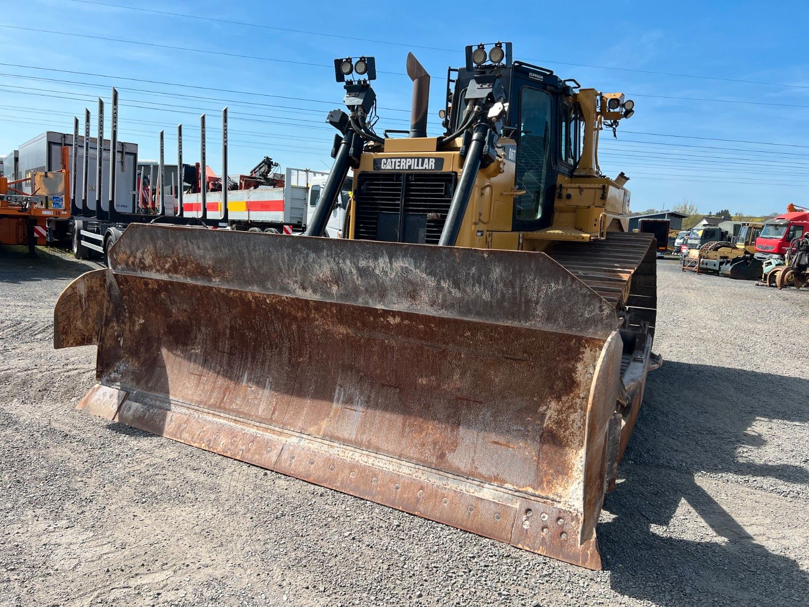 Fahrzeugabbildung CAT D6T LGP / 2014 / 16.261h / Klima / Ripperventil