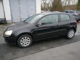 Volkswagen Golf V Lim. Comfortline - aus 2005 mit Benzin-Antrieb: Kleinwagen