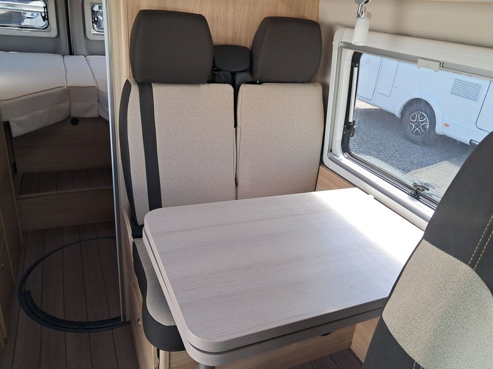 Fahrzeugabbildung Knaus BoxStar 630 Freeway Markise,Sat,Solar,AHK,Radio