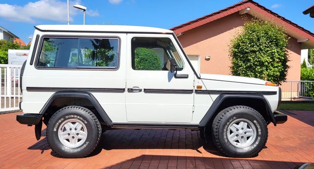 Mercedes-Benz 240GD "original nur 61.000 km " wunderschön!!!!