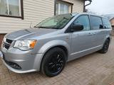 Dodge Grand Caravan/7Sitzer/KAMERA/ALU/AHK - Dodge: Gran Caravan