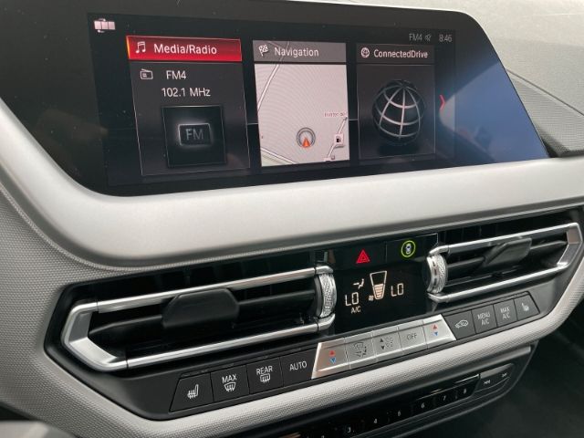 Fahrzeugabbildung BMW 118 i Advantage Autom. Navi, Sitzheizung, Tempom