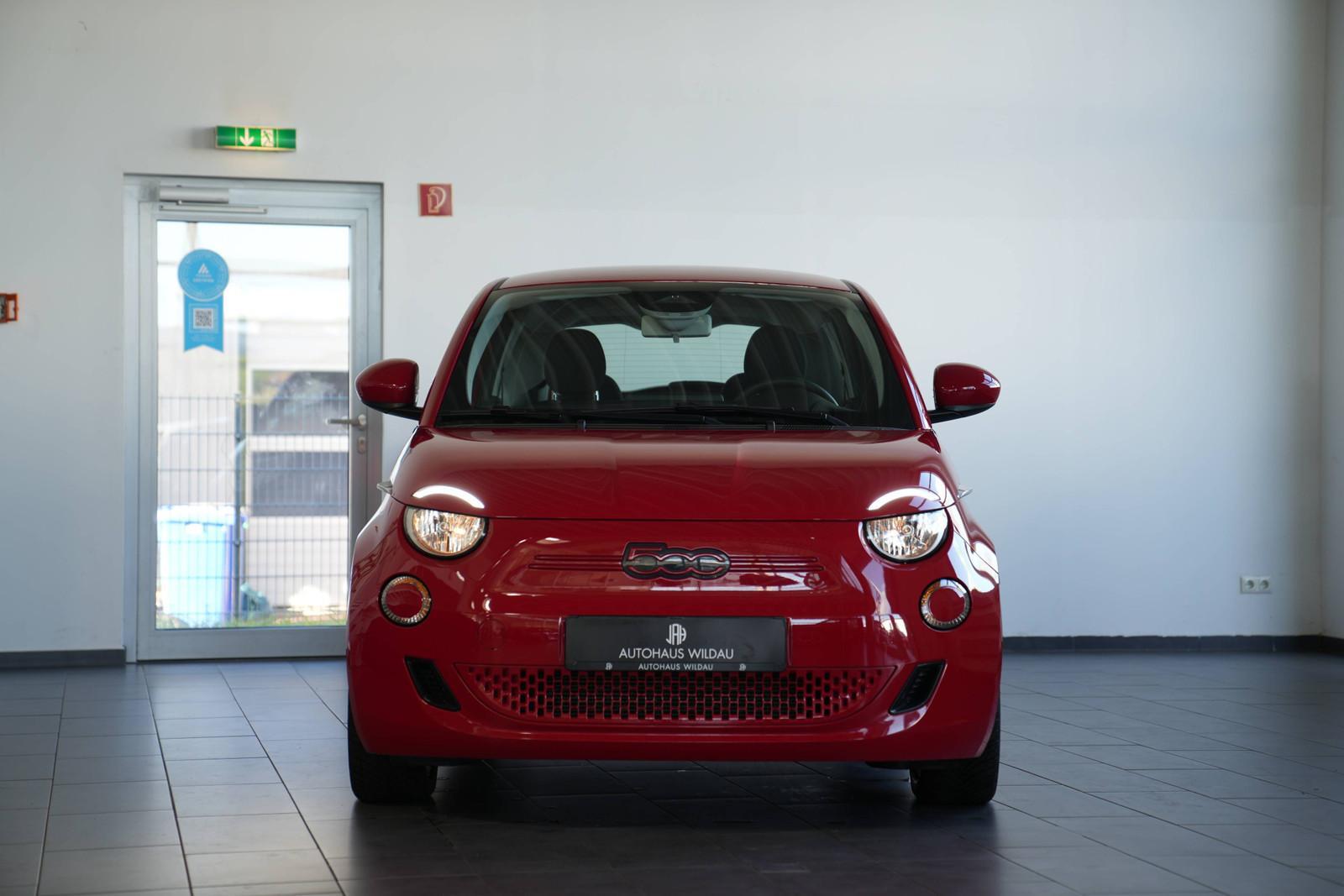 Fiat 500 e Red *NAV*LED*TEMP*