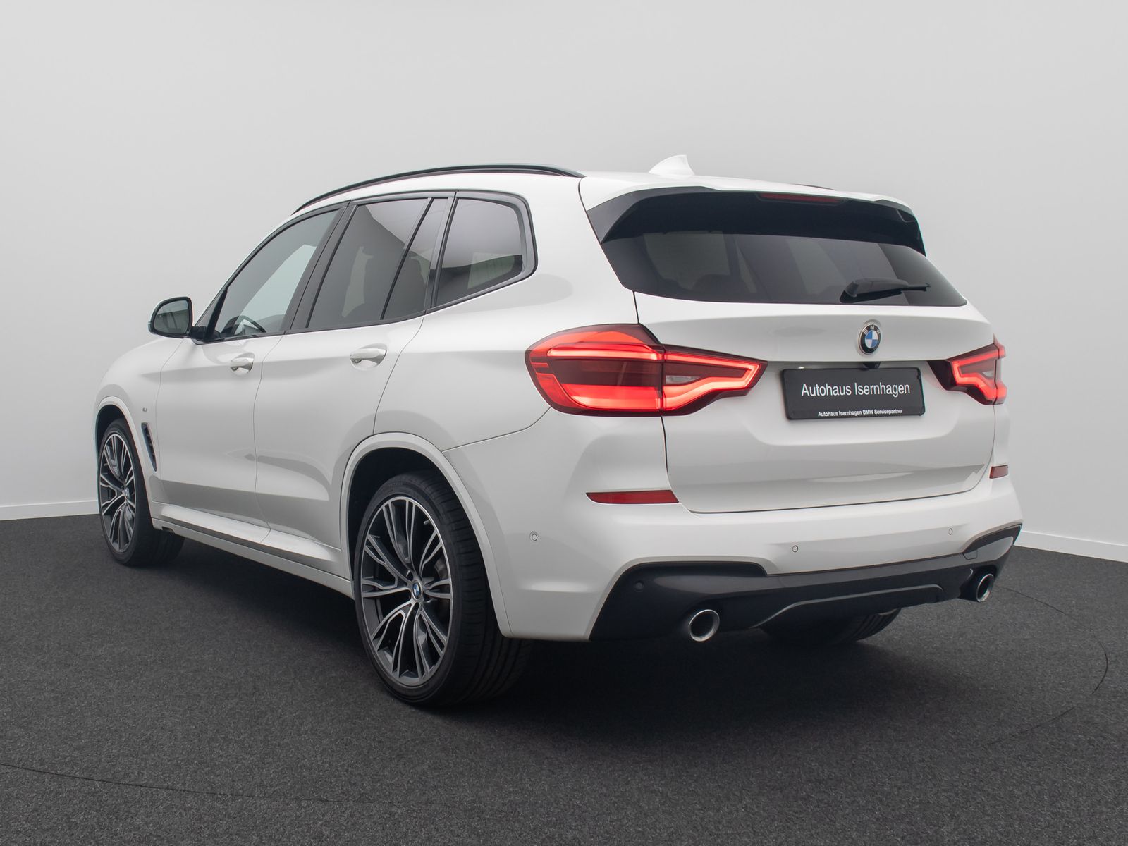 Fahrzeugabbildung BMW X3 xD20d M Sport Kamera Panorama HUD DAB HiFi