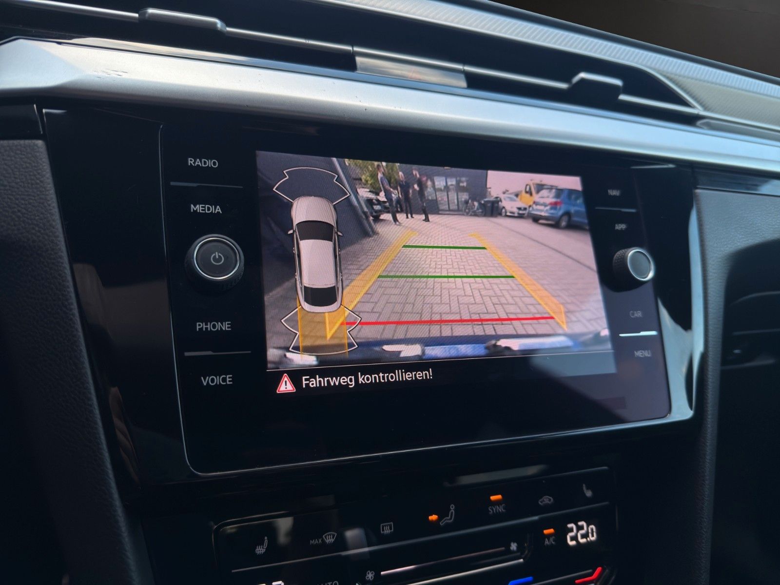 Fahrzeugabbildung Volkswagen Arteon R-Line *Pano*Kamera*Ambiente*ACC*Carplay
