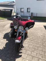 Harley-Davidson Electra Glide - HARLEY-DAVIDSON TOURER