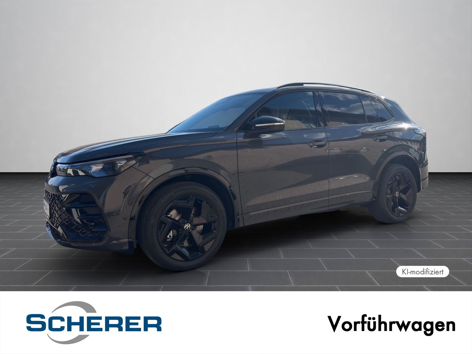 Volkswagen Tiguan R-Line 2,0l TDI DSG Black Style, Pano, AH