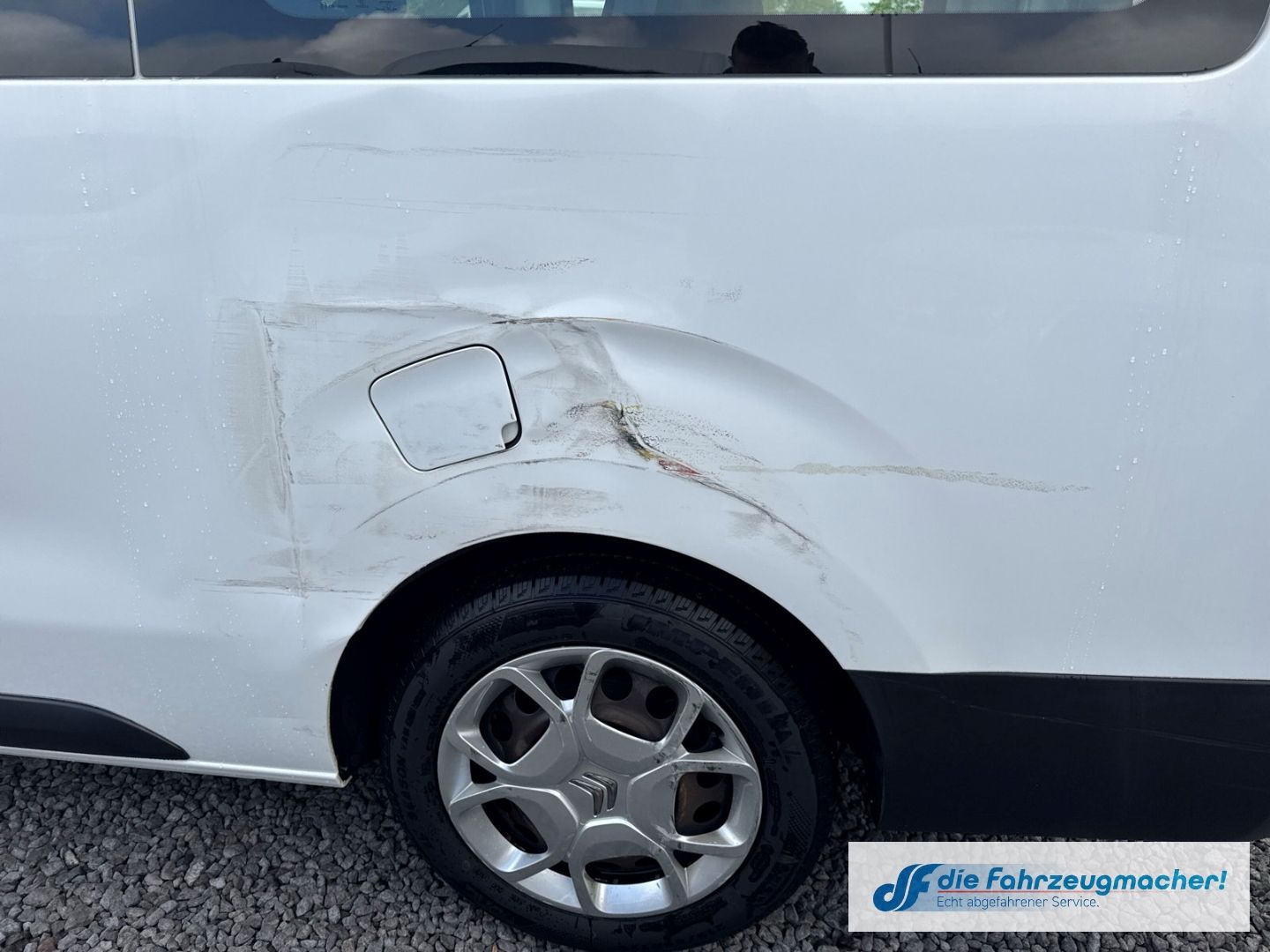 Fahrzeugabbildung Citroën Jumpy Kombi XL Navi Apple CarPlay Android *EXPOR