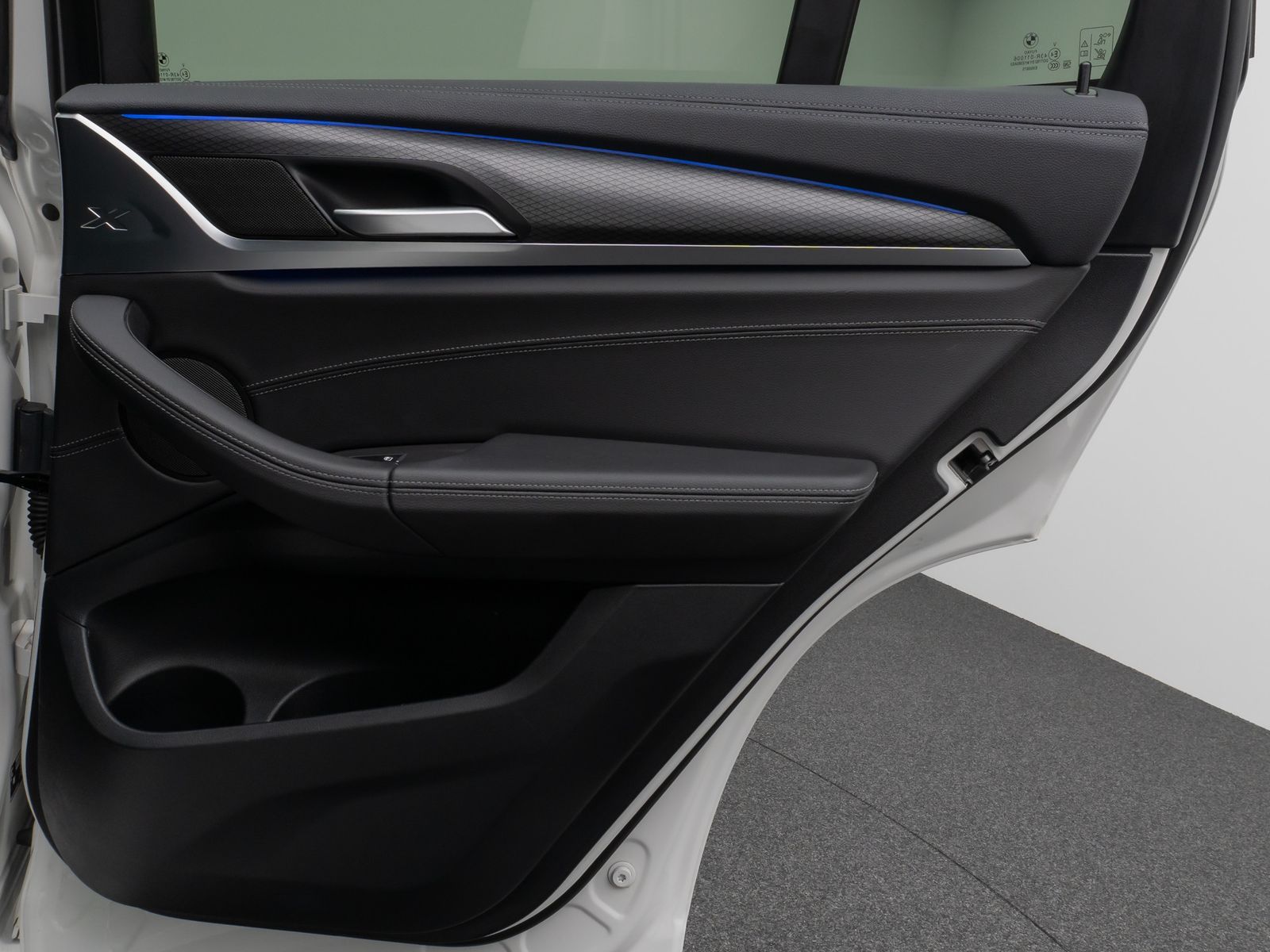 Fahrzeugabbildung BMW X3 M40i Panorama Kamera HUD DAB HiFi LED 20Zoll