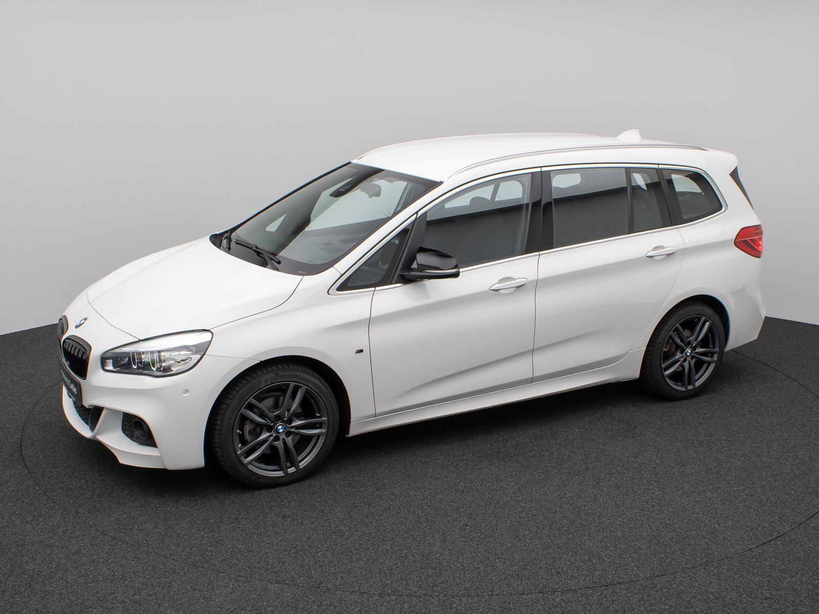 Fahrzeugabbildung BMW 218d Gran Tourer M Sport Kamera HUD AHK Stop&Go