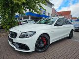Mercedes-Benz C 63 AMG T-Modell/Pano/Spur/Burmester/Distronic/ - Mercedes-Benz C 63 AMG aus 2020