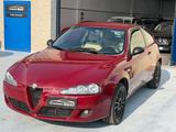 Alfa Romeo 147 1.9 JTD (115 CV) cat 3p. Progress - rote Alfa Romeo 147