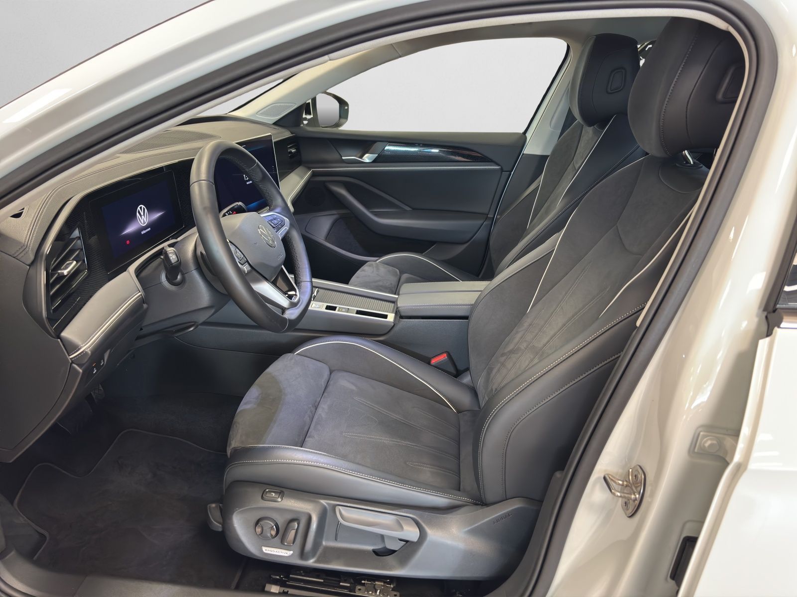 Volkswagen Passat Variant - Bild 13