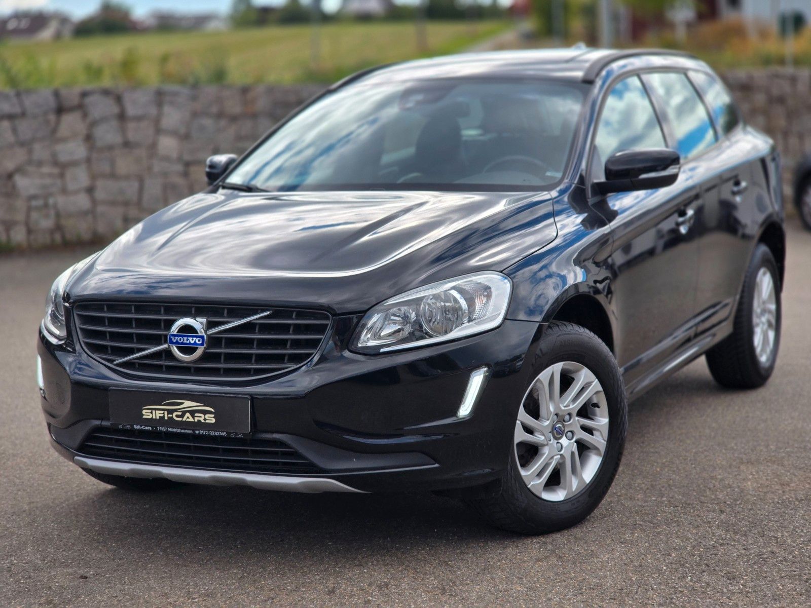 Volvo Volvo XC60 Kinetic 2WD*AUT*NAVI*LEDER*ALU*SHZ*MFL*