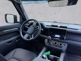 Land Rover Defender 110 D300 X-Dynamic SE - Land Rover Defender: Geländewagen