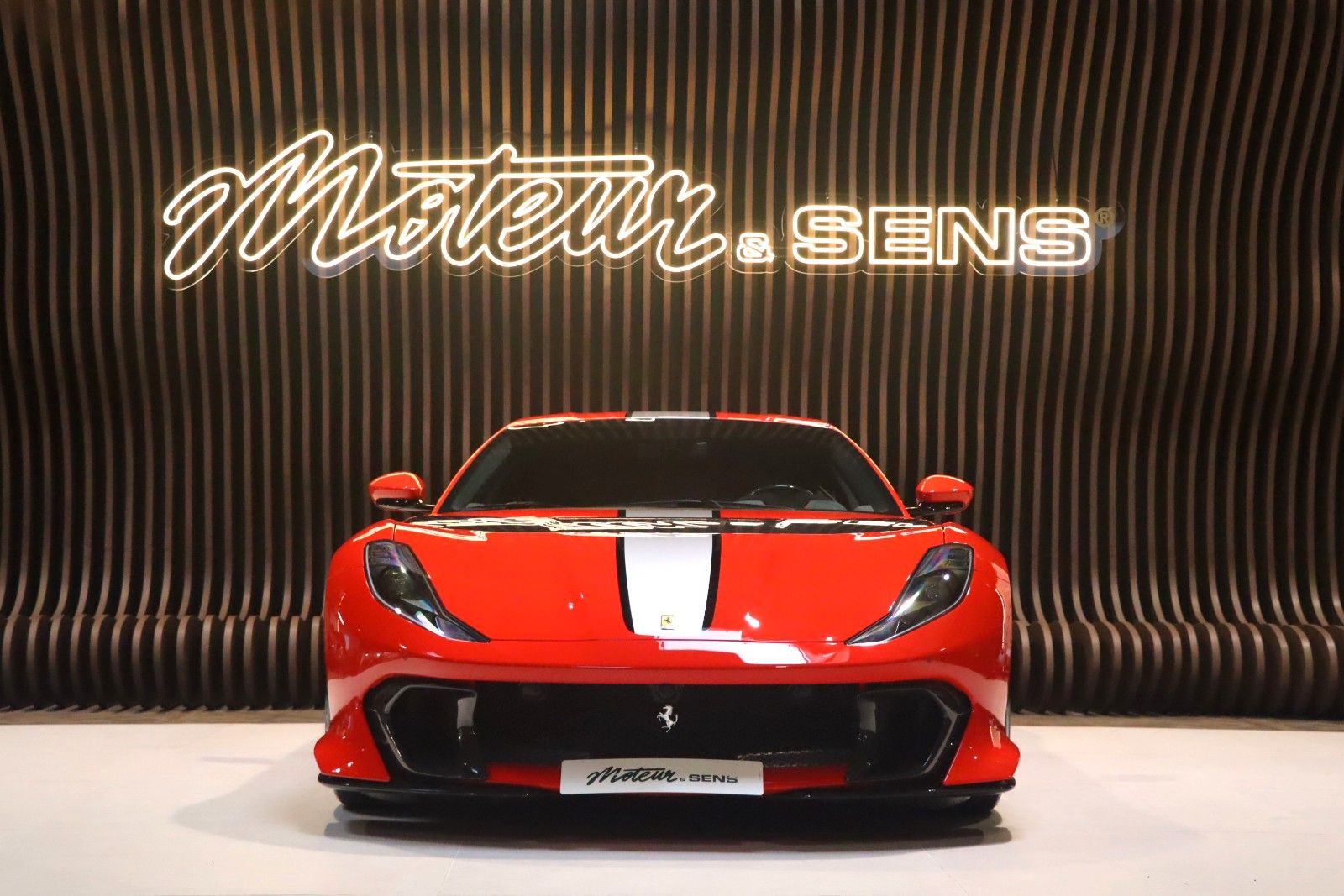 Ferrari 812 COMPETIZIONE imagem 3