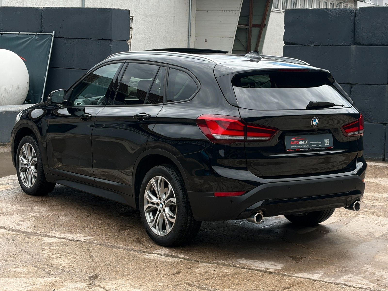 Fahrzeugabbildung BMW X1 sDrive 20d Temp. AHK PANO LED CAM KZG CarPlay